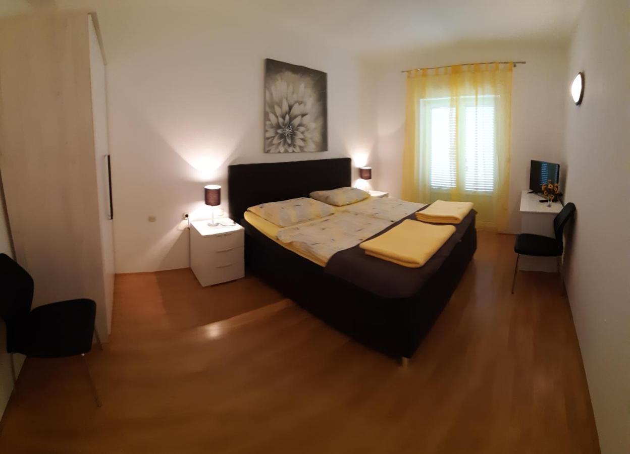 Barbat na Rabu Apartmani Matusan מראה חיצוני תמונה