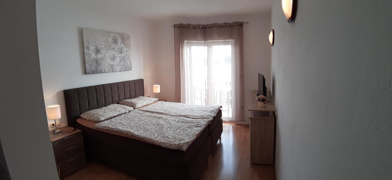 Barbat na Rabu Apartmani Matusan מראה חיצוני תמונה